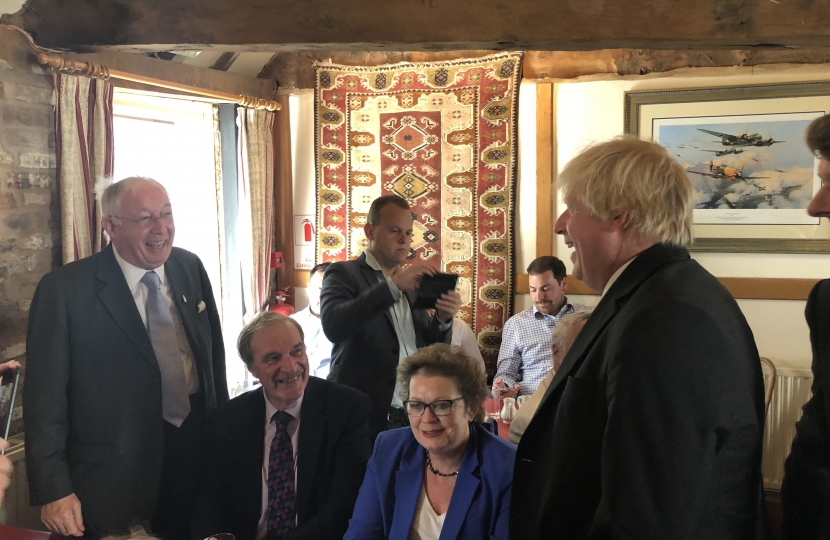 Boris talking to members